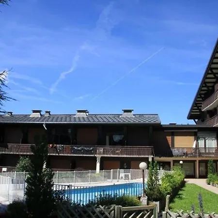 Skis Aux Pieds Avec Piscine, Renove Et Confortable - Fr-1-598-18 * Les Gets